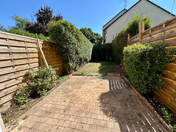 Maison Tours Montjoyeux 5 pièce(s) avec jardin