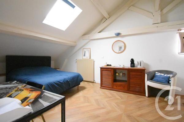 Appartement T7 à vendre  7 pièces - 171,84 m 2   VICHY  - 03