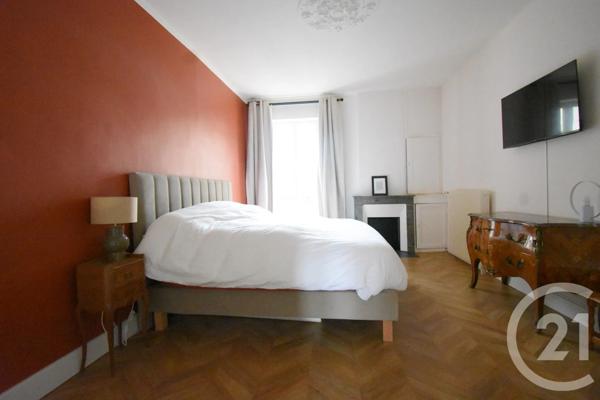 Appartement T7 à vendre  7 pièces - 171,84 m 2   VICHY  - 03