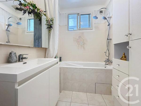Appartement T5 à vendre  5 pièces - 85,92 m 2   VIENNE  - 38