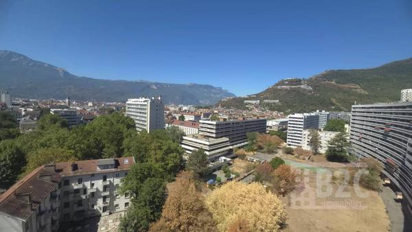 A VENDRE - GRENOBLE T4 + GARAGE + CAVE