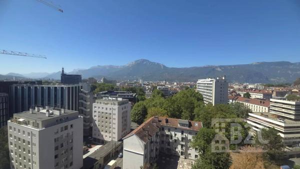 A VENDRE - GRENOBLE T4 + GARAGE + CAVE