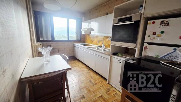 A VENDRE - GRENOBLE T4 + GARAGE + CAVE