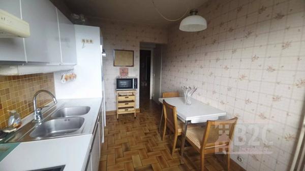 A VENDRE - GRENOBLE T4 + GARAGE + CAVE