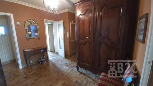 A VENDRE - GRENOBLE T4 + GARAGE + CAVE
