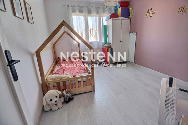 Appartement Venissieux 4 pièce(s) 82 m2