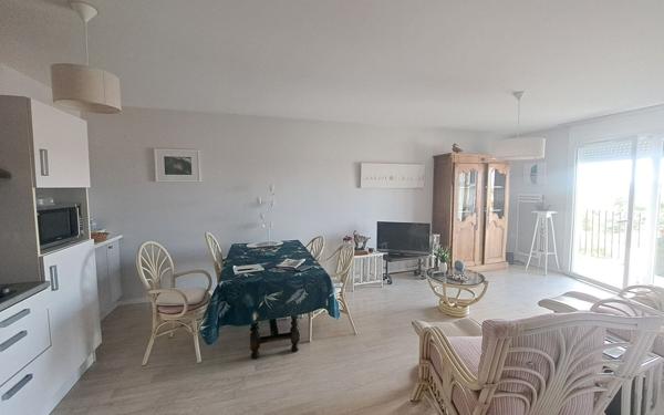 Appartement à vendre    3 pièces • 64,61 m2 Royan