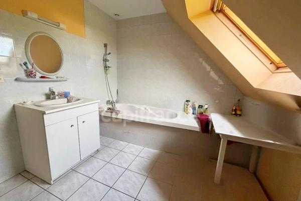 Belle Maison à vendre 6 pièces à PLONEIS (29)
