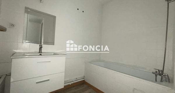 Location Appartement 2 pièces 46.85 m² - Toulon 83100