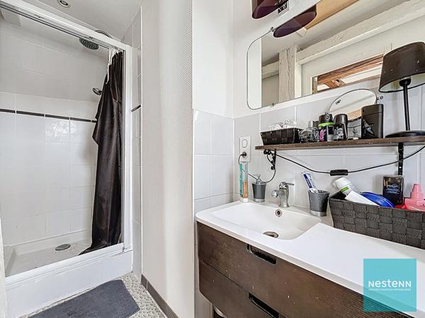 Maison à vendre à Bléré - 6 pièces, 4 chambres, très bon état