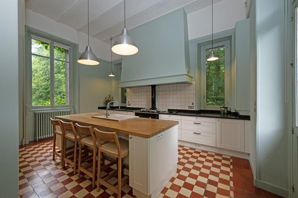 Elégant manoir clé en main et sa maison de gardien