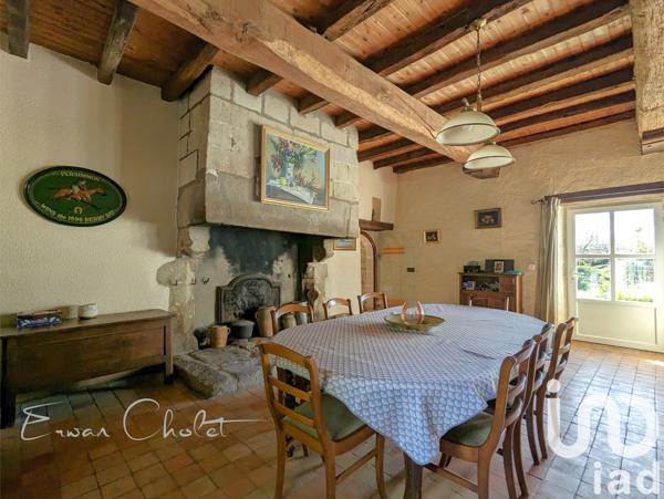 Maison à vendre 6 pièces 240 m² Saint-Étienne-de-Montluc