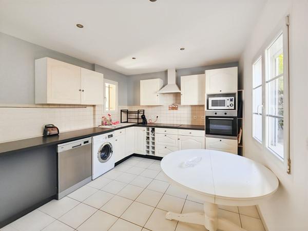 Maison Marignane 4 pièces 93.87 m2