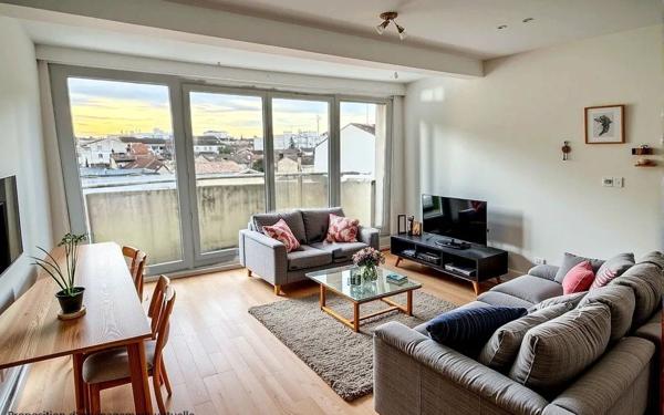 Appartement à vendre    3 pièces • 53 m2 Bordeaux