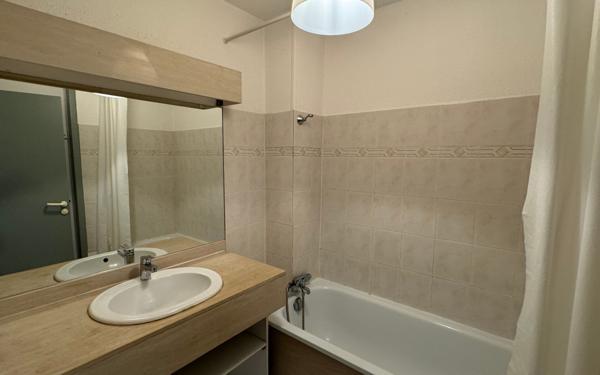 Appartement à vendre    3 pièces • 53 m2 Bordeaux