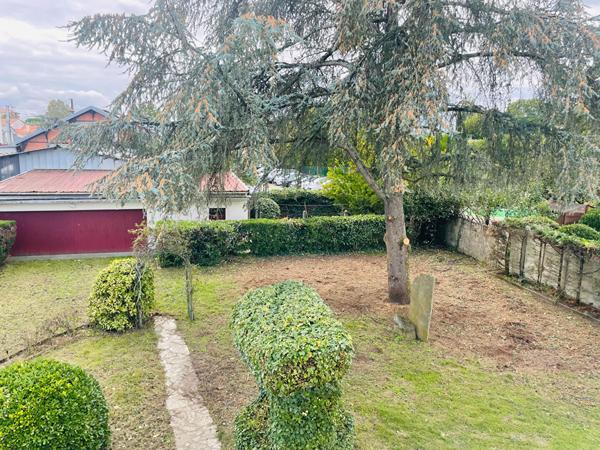A vendre terrain constructible 465 m² Mérignac Parc Bourran