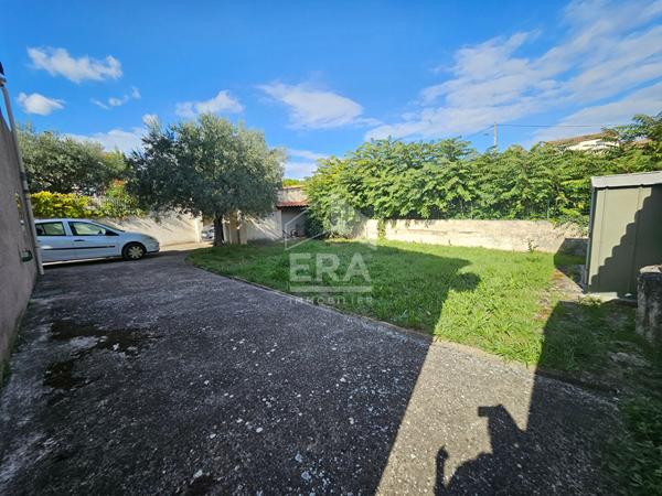 Septemes Les Vallons T6  d'environ 132m2 + garage 40 m2 sur une parcelle de 552 m2