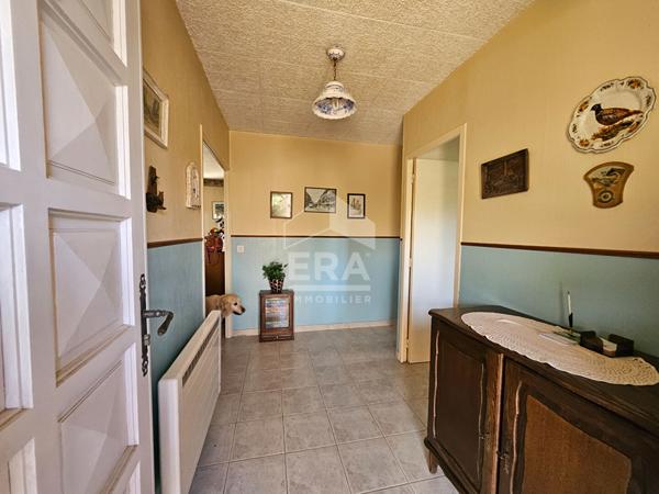 Septemes Les Vallons T6  d'environ 132m2 + garage 40 m2 sur une parcelle de 552 m2