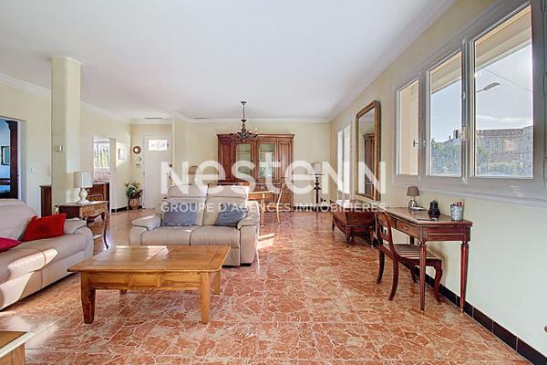 A VENDRE - Maison familiale 7 pieces avec deux logements a Draguignan