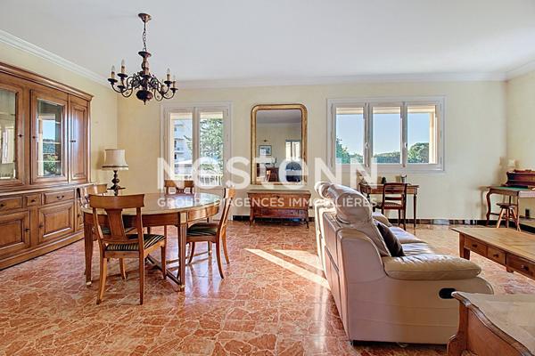 A VENDRE - Maison familiale 7 pieces avec deux logements a Draguignan