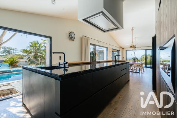 Maison (prestige) à vendre 10 pièces 330 m² L'Houmeau
