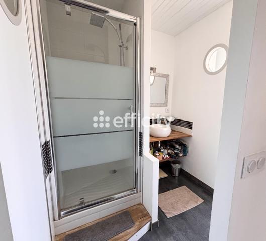 Maison
         6 pièces
        - 193 m² 549 000 €*