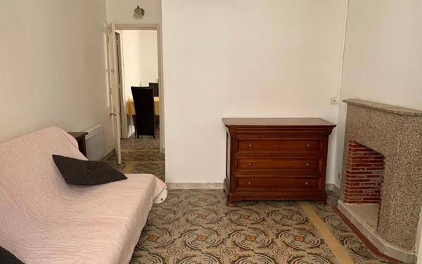 Appartement à louer    1 pièce •  Beaucaire