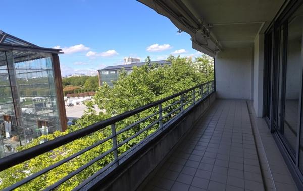 Vente Appartement P4 Balcon-terrasse à rafraîchir Paris 15ème