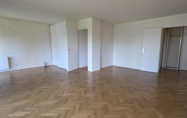 Vente Appartement P4 Balcon-terrasse à rafraîchir Paris 15ème