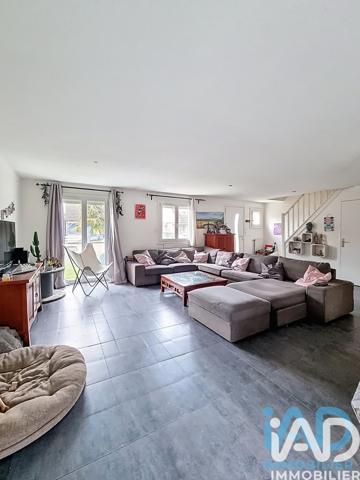 Maison à vendre 6 pièces 140 m² Brie-Comte-Robert