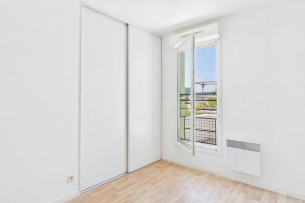 Vente - Appartement 3 pièces 65 m 2 SAINT AVE (56890)