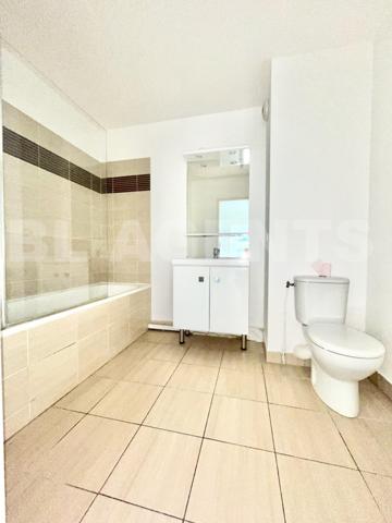 Bel appartement 3 pièces de 59 m² avec Terrasse à Ferrières-en-Brie (77164)