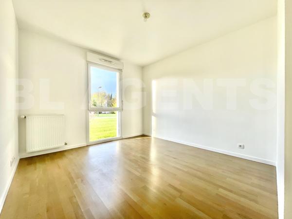 Bel appartement 3 pièces de 59 m² avec Terrasse à Ferrières-en-Brie (77164)