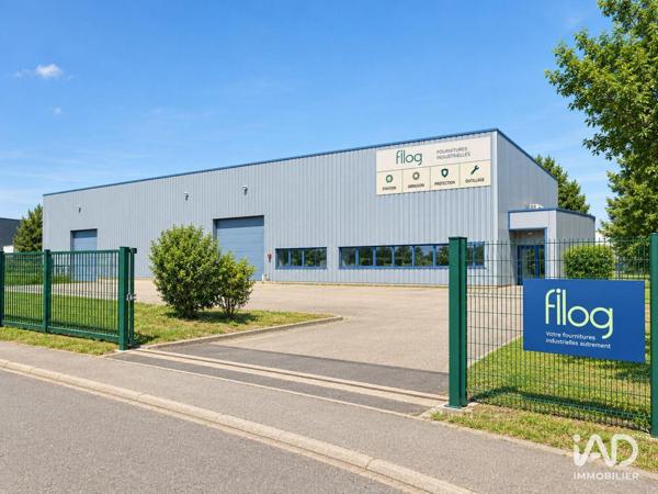 Location bureaux 157 m² Fèves