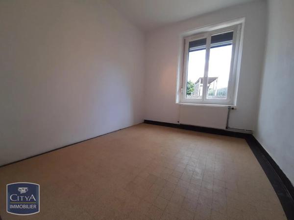 Appartement à louer 3 pièces 58.46m² Carignan (08110)