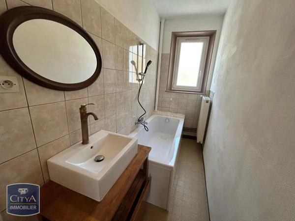 Appartement à louer 3 pièces 58.46m² Carignan (08110)