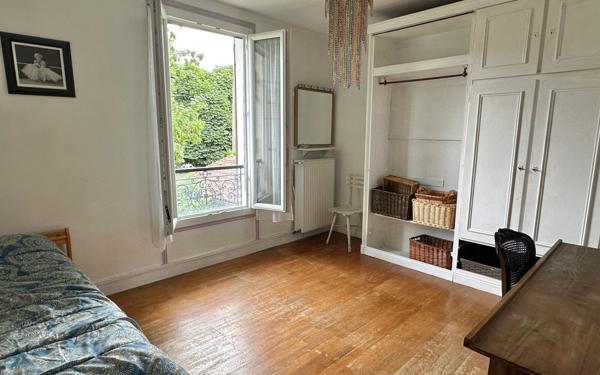 Maison à vendre    8 pièces •  Le Raincy