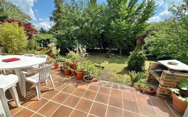 Maison à vendre    8 pièces •  Le Raincy