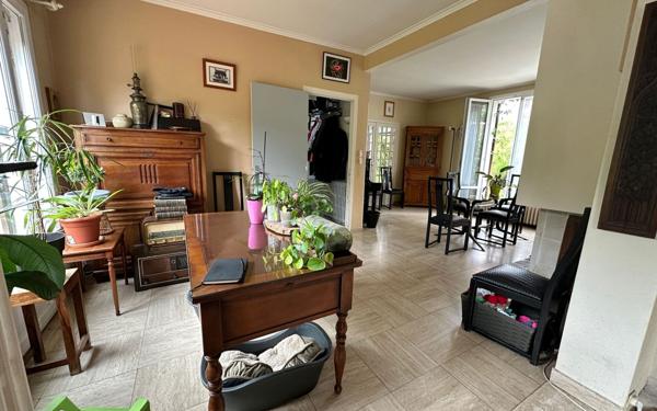 Maison à vendre    8 pièces •  Le Raincy