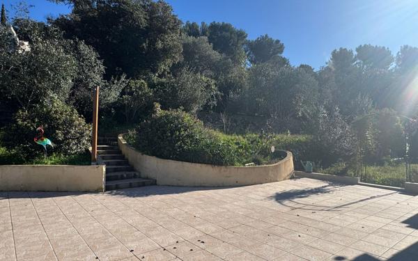 Maison à vendre    4 pièces •  Gémenos