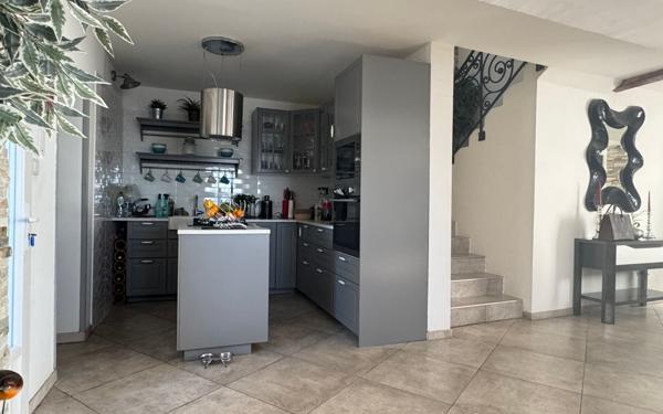 Maison à vendre    4 pièces •  Gémenos