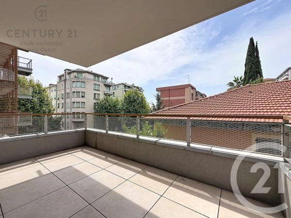 Appartement F3 à vendre  3 pièces - 53,10 m 2   NICE  - 06