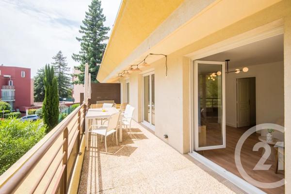 Appartement F3 à vendre  3 pièces - 53,10 m 2   NICE  - 06
