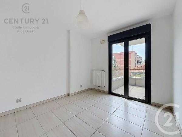 Appartement F3 à vendre  3 pièces - 53,10 m 2   NICE  - 06