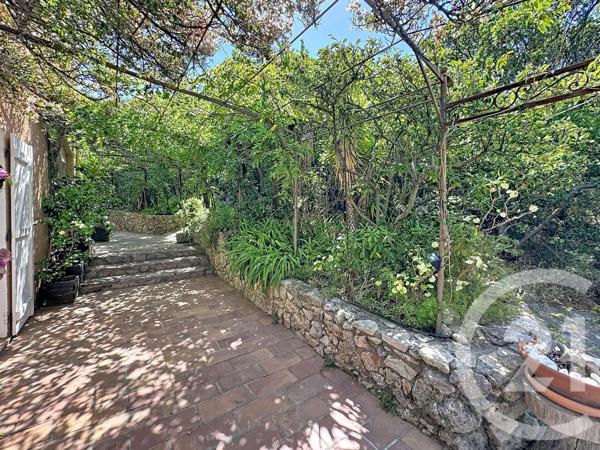 Maison à vendre  8 pièces - 190 m 2   CAVALAIRE SUR MER  - 83