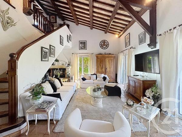 Maison à vendre  8 pièces - 190 m 2   CAVALAIRE SUR MER  - 83