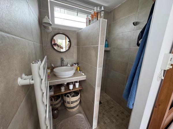 Maison
                                                                                                                                                                                                                                                                                                                        6 pièce(s)                                                                                                                                                                                                          4 chambre(s)                                                                                                                                                                                                          130  m²