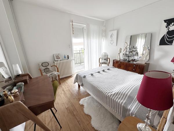 Maison
                                                                                                                                                                                                                                                                                                                        6 pièce(s)                                                                                                                                                                                                          4 chambre(s)                                                                                                                                                                                                          130  m²
