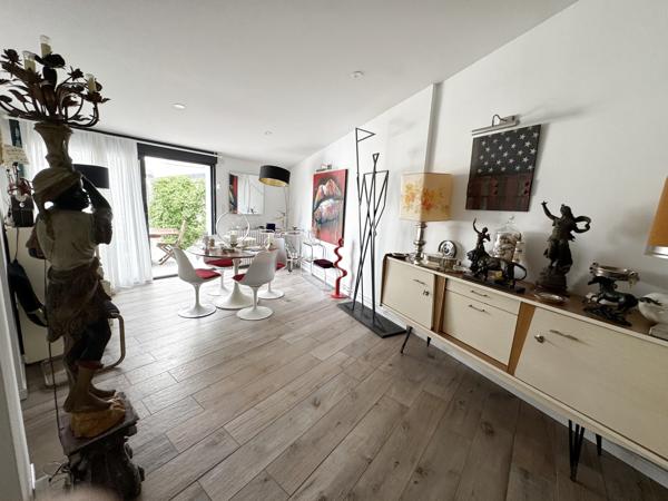 Maison
                                                                                                                                                                                                                                                                                                                        6 pièce(s)                                                                                                                                                                                                          4 chambre(s)                                                                                                                                                                                                          130  m²