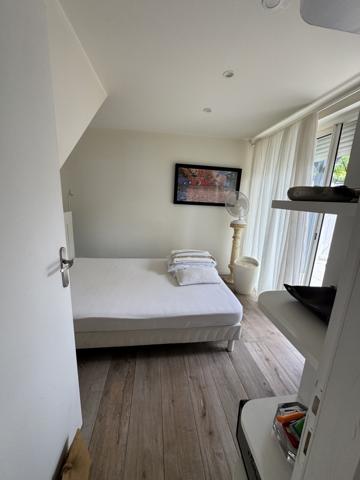 Maison
                                                                                                                                                                                                                                                                                                                        6 pièce(s)                                                                                                                                                                                                          4 chambre(s)                                                                                                                                                                                                          130  m²